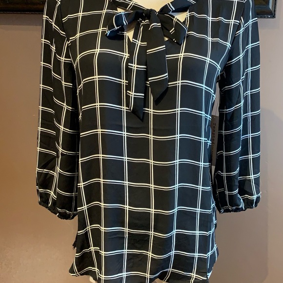 Black Striped Front Tie Quarter Sleeve Top by Tempted Size Small - Picture 5 of 7